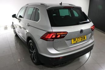 VOLKSWAGEN TIGUAN 2.0 TDI SE SUV 5dr Diesel DSG Euro 6 (s/s) (150 ps)