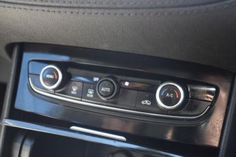 VAUXHALL GRANDLAND X 1.6 Turbo D BlueInjection Sport Nav SUV 5dr Diesel Auto Euro 6 (