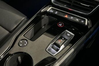 AUDI E-TRON GT 93.4kWh Saloon 4dr Electric Auto quattro (476 ps) Panoramic Glas