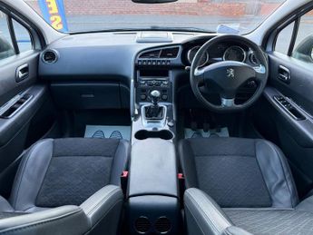 PEUGEOT 3008 1.2 PureTech Allure SUV 5dr Petrol Manual Euro 6 (s/s) (130 ps)