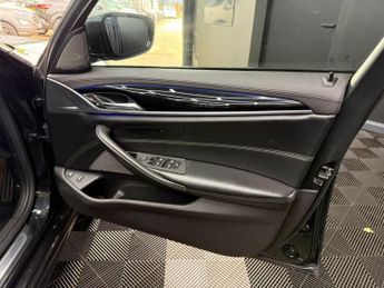 BMW 5 SERIES 2.0 530e 9.2kWh M Sport Saloon 4dr Petrol Plug-in Hybrid Auto Eu