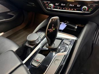 BMW 5 SERIES 2.0 530e 9.2kWh M Sport Saloon 4dr Petrol Plug-in Hybrid Auto Eu