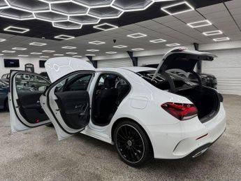 MERCEDES-BENZ A-CLASS 1.3 A200 AMG Line Night Edition (Premium Plus) Saloon 4dr Petrol