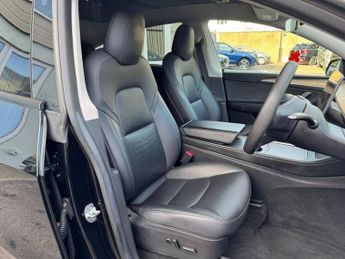 TESLA MODEL Y (Dual Motor) Long Range SUV 5dr Electric Auto 4WDE (384 bhp)