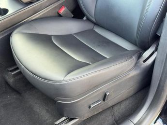 TESLA MODEL Y (Dual Motor) Long Range SUV 5dr Electric Auto 4WDE (384 bhp)