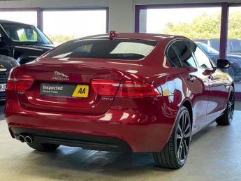 JAGUAR XE 2.0d R-Sport Saloon 4dr Diesel Auto Euro 6 (s/s) (180 ps)