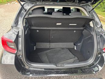 TOYOTA YARIS 1.5 VVT-h Design Hatchback 5dr Petrol Hybrid E-CVT Euro 6 (s/s) 