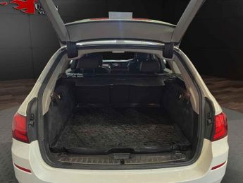 BMW 5 SERIES 2.0 525d SE Touring 5dr Diesel Auto Euro 5 (s/s) (218 ps)