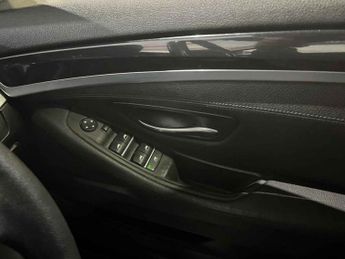 BMW 5 SERIES 2.0 525d SE Touring 5dr Diesel Auto Euro 5 (s/s) (218 ps)