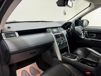 LAND ROVER DISCOVERY SPORT 2.0 TD4 HSE SUV 5dr Diesel Auto 4WD Euro 6 (s/s) (180 ps)