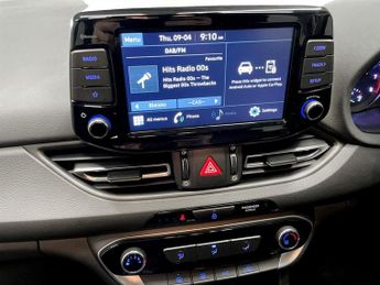 HYUNDAI I30 1.0 T-GDi MHEV SE Connect Hatchback 5dr Petrol Hybrid DCT Euro 6