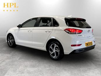 HYUNDAI I30 1.0 T-GDi MHEV SE Connect Hatchback 5dr Petrol Hybrid DCT Euro 6