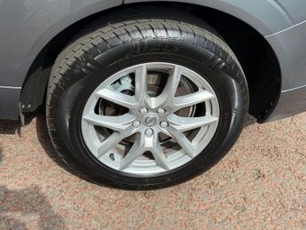 VOLVO XC60 2.0 D4 Momentum SUV 5dr Diesel Auto AWD Euro 6 (s/s) (190 ps)