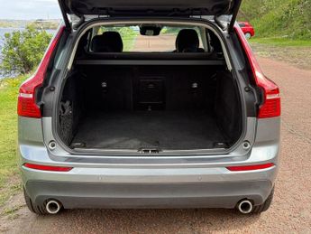 VOLVO XC60 2.0 D4 Momentum SUV 5dr Diesel Auto AWD Euro 6 (s/s) (190 ps)