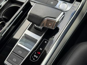 AUDI Q7 3.0 TDI V6 45 Sport SUV 5dr Diesel Tiptronic quattro Euro 6 (s/s