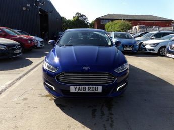 FORD MONDEO 2.0 TDCi Zetec Hatchback 5dr Diesel Manual Euro 6 (s/s) (150 ps)