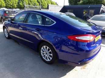 FORD MONDEO 2.0 TDCi Zetec Hatchback 5dr Diesel Manual Euro 6 (s/s) (150 ps)
