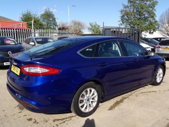 FORD MONDEO 2.0 TDCi Zetec Hatchback 5dr Diesel Manual Euro 6 (s/s) (150 ps)