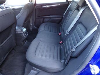 FORD MONDEO 2.0 TDCi Zetec Hatchback 5dr Diesel Manual Euro 6 (s/s) (150 ps)