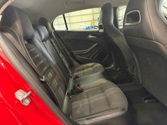 MERCEDES-BENZ GLA 1.6 GLA180 Urban Edition SUV 5dr Petrol 7G-DCT Euro 6 (s/s) (122