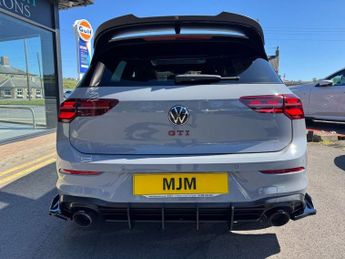 VOLKSWAGEN GOLF 2.0 TSI GTI Clubsport Hatchback 5dr Petrol DSG Euro 6 (s/s) (300