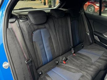 BMW 1 SERIES 2.0 M135i Hatchback 5dr Petrol Auto xDrive Euro 6 (s/s) (306 ps)