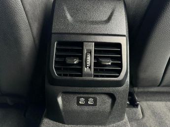 BMW 1 SERIES 2.0 M135i Hatchback 5dr Petrol Auto xDrive Euro 6 (s/s) (306 ps)