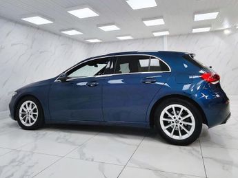 MERCEDES-BENZ A-CLASS 2.0 A200d Sport (Executive) Hatchback 5dr Diesel 8G-DCT Euro 6 (