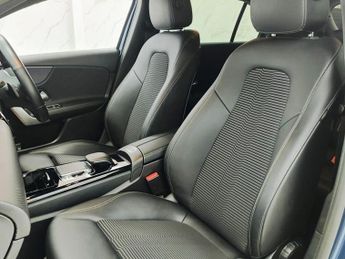 MERCEDES-BENZ A-CLASS 2.0 A200d Sport (Executive) Hatchback 5dr Diesel 8G-DCT Euro 6 (