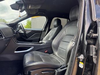 JAGUAR F-PACE 2.0 P250i R-Sport SUV 5dr Petrol Auto AWD Euro 6 (s/s) (250 ps)