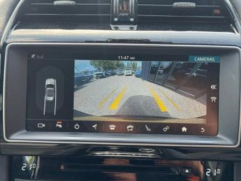 JAGUAR F-PACE 2.0 P250i R-Sport SUV 5dr Petrol Auto AWD Euro 6 (s/s) (250 ps)