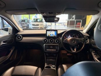 MERCEDES-BENZ A CLASS 2.1 A200d Sport (Premium) Hatchback 5dr Diesel 7G-DCT Euro 6 (s/