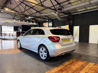 MERCEDES-BENZ A-CLASS 2.1 A200d Sport (Premium) Hatchback 5dr Diesel 7G-DCT Euro 6 (s/