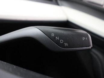 TESLA MODEL Y (Dual Motor) Long Range SUV 5dr Electric Auto 4WDE (384 bhp)