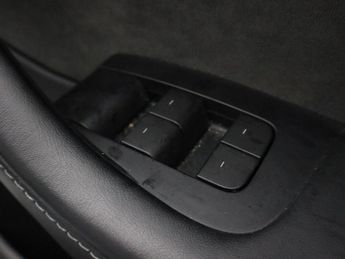 TESLA MODEL Y (Dual Motor) Long Range SUV 5dr Electric Auto 4WDE (384 bhp)