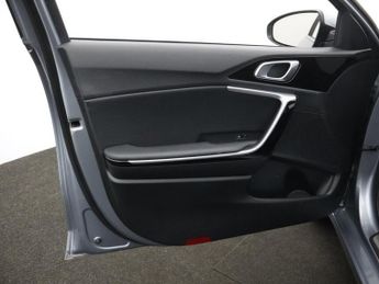 KIA CEED 1.6 GDi 8.9kWh 3 Sportswagon 5dr Petrol Plug-in Hybrid DCT Euro 