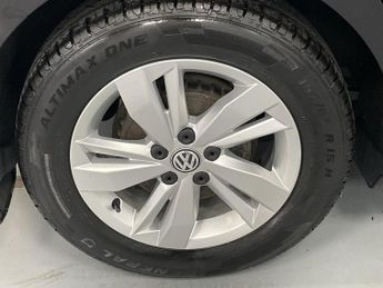 VOLKSWAGEN POLO 1.0 TSI SE Hatchback 5dr Petrol Manual Euro 6 (s/s) (95 ps) - AA