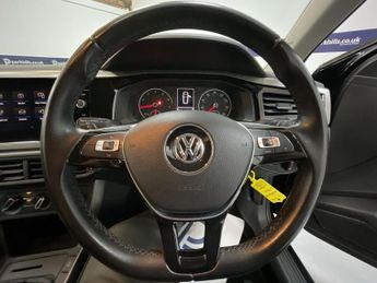 VOLKSWAGEN POLO 1.0 TSI SE Hatchback 5dr Petrol Manual Euro 6 (s/s) (95 ps) - AA
