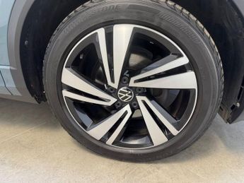 VOLKSWAGEN T-ROC 1.5 TSI R-Line SUV 5dr Petrol DSG Euro 6 (s/s) (150 ps)