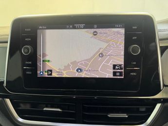 VOLKSWAGEN T-ROC 1.5 TSI R-Line SUV 5dr Petrol DSG Euro 6 (s/s) (150 ps)