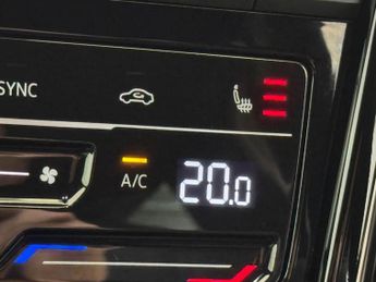 VOLKSWAGEN T-ROC 1.5 TSI R-Line SUV 5dr Petrol DSG Euro 6 (s/s) (150 ps)