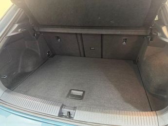 VOLKSWAGEN T-ROC 1.5 TSI R-Line SUV 5dr Petrol DSG Euro 6 (s/s) (150 ps)