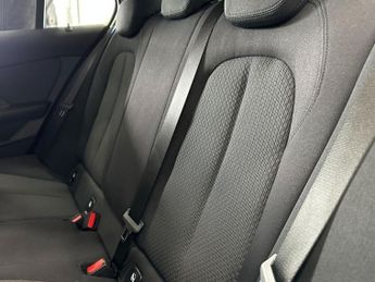 BMW 1 SERIES 1.5 118i SE Hatchback 5dr Petrol DCT Euro 6 (s/s) (140 ps)