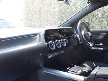 MERCEDES-BENZ GLA 1.3 GLA200 AMG Line (Premium) SUV 5dr Petrol 7G-DCT Euro 6 (s/s)