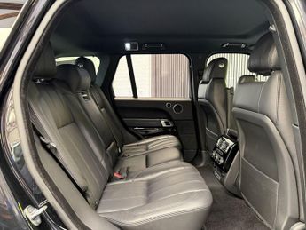 LAND ROVER RANGE ROVER 3.0 TD V6 Vogue SUV 5dr Diesel Auto 4WD Euro 5 (s/s) (258 ps)