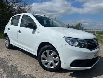 Dacia Sandero 1.0 SCe Essential Hatchback 5dr Petrol Manual Euro 6 (75 ps)