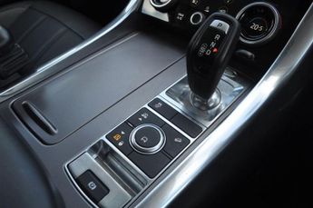 LAND ROVER RANGE ROVER SPORT 3.0 SD V6 HSE SUV 5dr Diesel Auto 4WD Euro 6 (s/s) (306 ps)