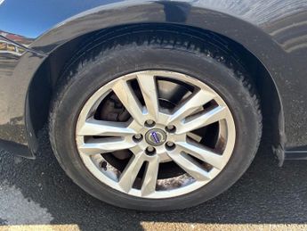 VOLVO V60 2.4 D5 SE Lux Nav Estate 5dr Diesel Geartronic Euro 5 (215 ps)