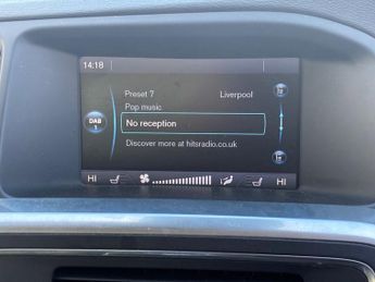VOLVO V60 2.4 D5 SE Lux Nav Estate 5dr Diesel Geartronic Euro 5 (215 ps)