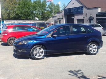 FORD FOCUS 1.6 Zetec Hatchback 5dr Petrol Automatic (184 g/km, 99 bhp)